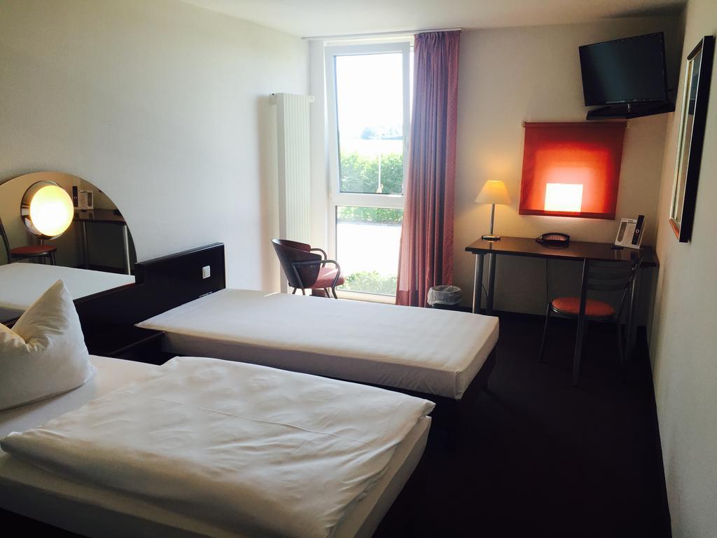 Ak 1 Hotel Ducherow Екстер'єр фото